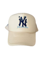 Load image into Gallery viewer, Cream "New York" Trucker Hat
